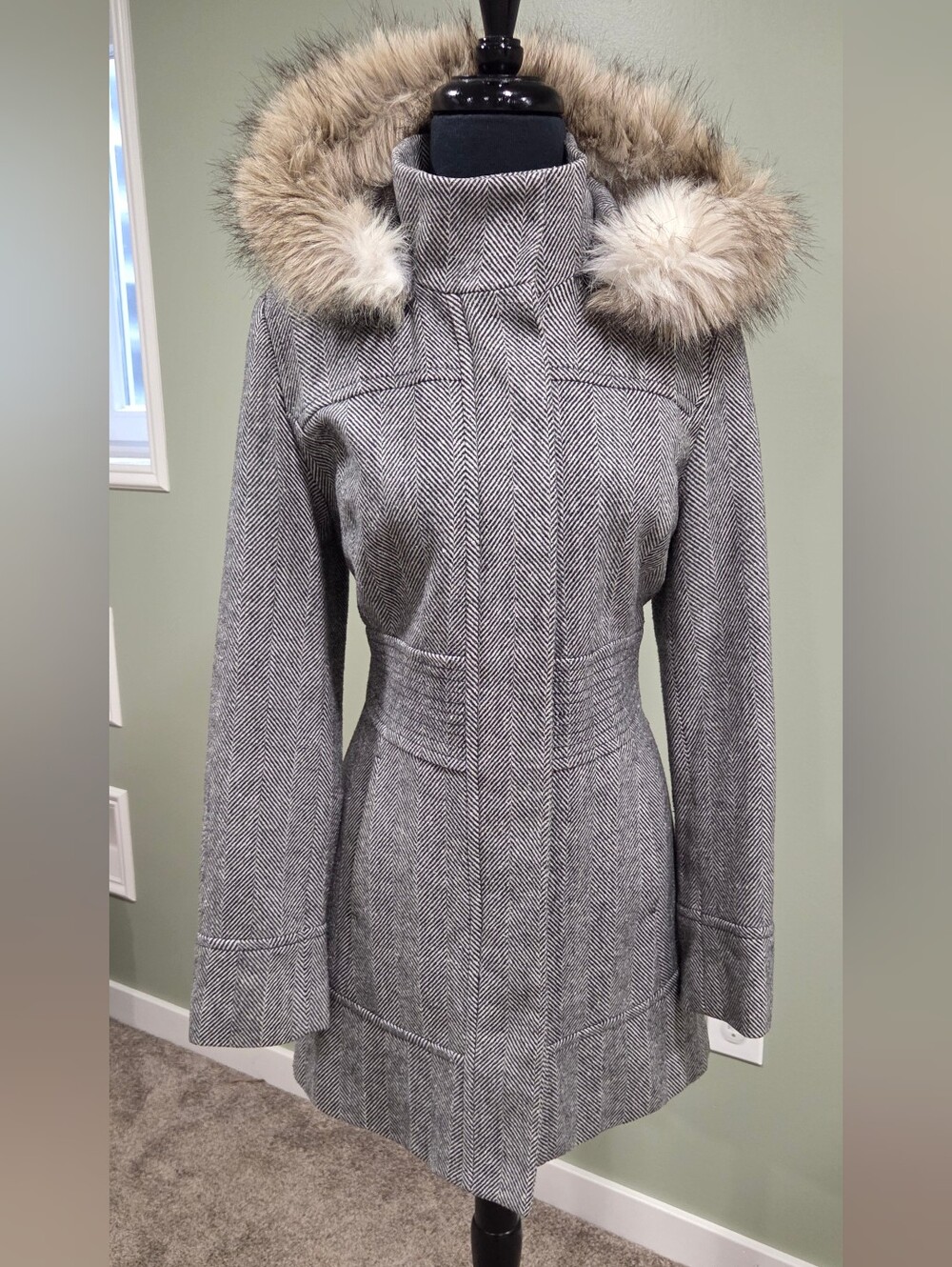 ESPRIT Womend Herringbone Wool-Blend Coat with Faux Fur Trim - Gray